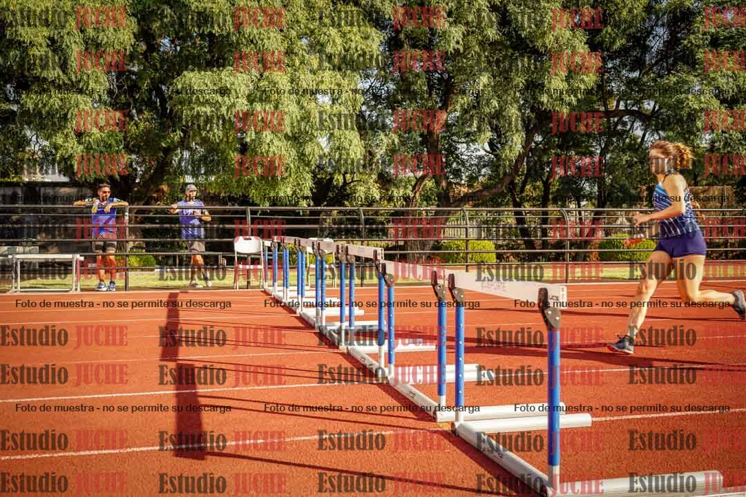 Fotos de los 100 m con vallas de mujeres - combinadas 1