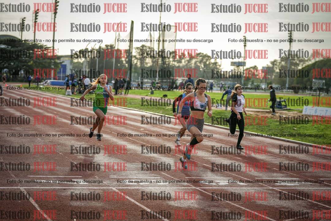 Fotos de los 80 m llanos de mujeres