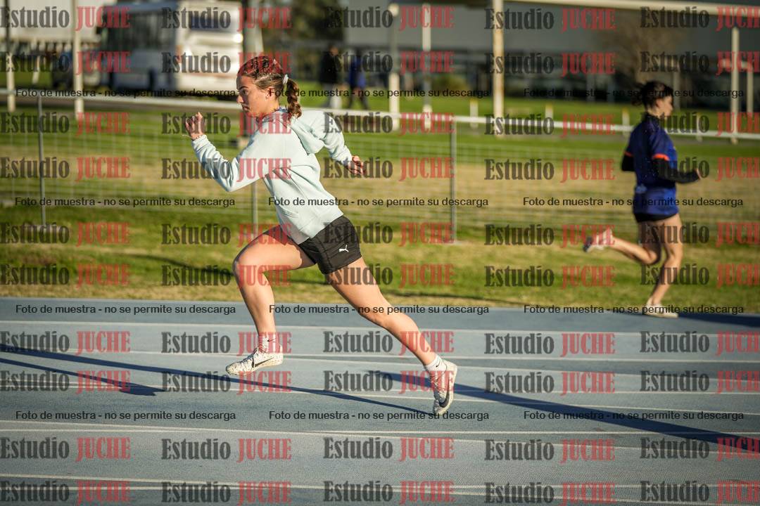 Fotos de los 100 m con vallas de mujeres