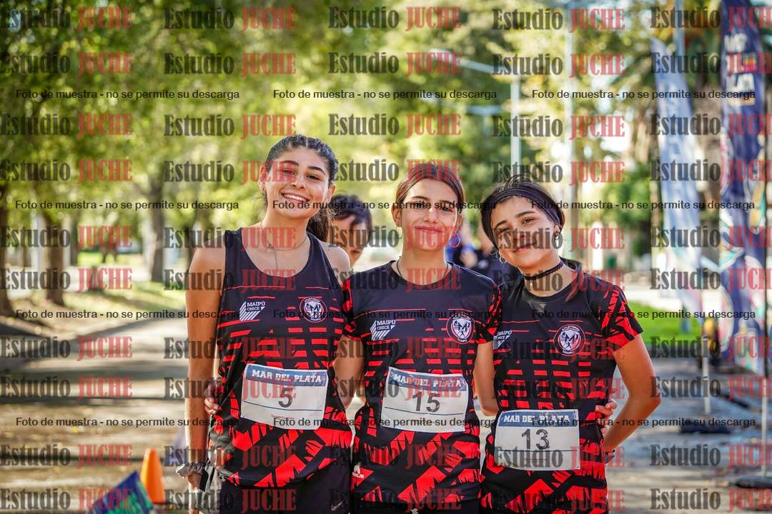 Fotos de algunos extras y podios del día 2