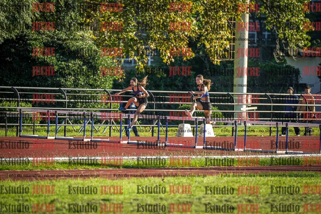 Fotos de los 295 m con vallas de mujeres