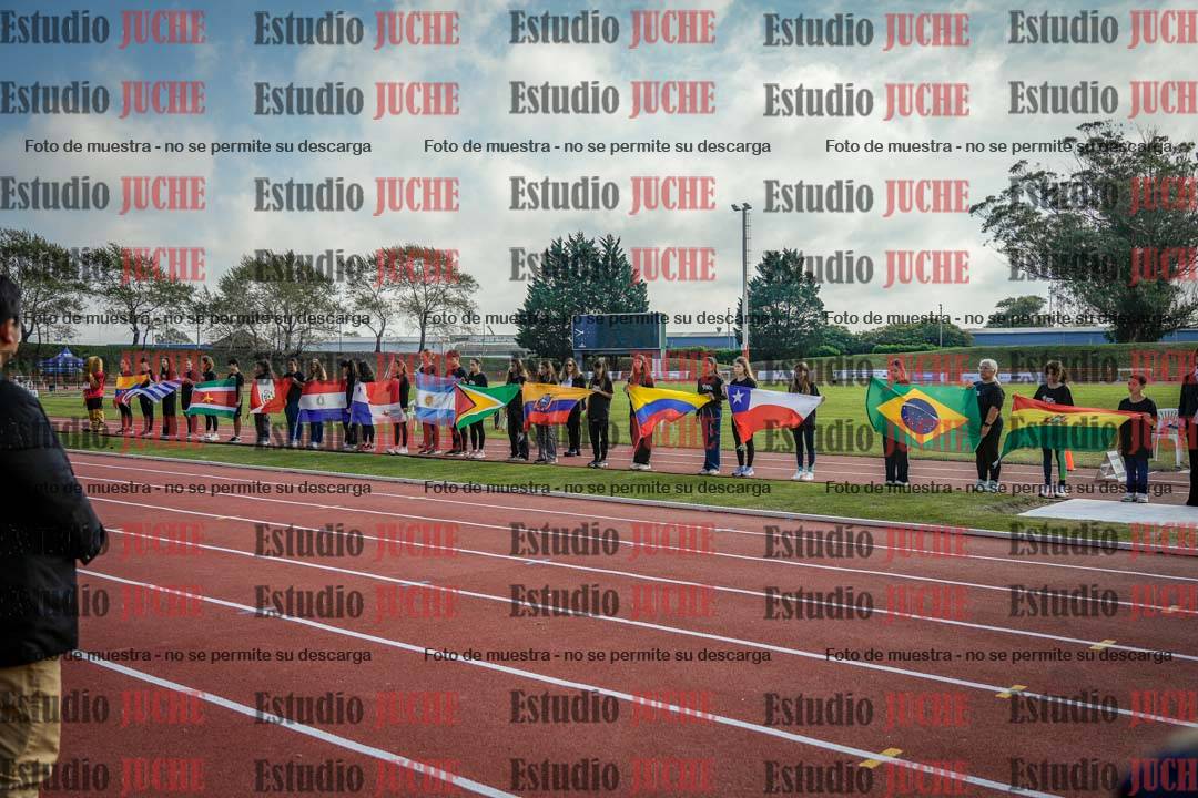 Fotos de algunos extras y podios del día 1