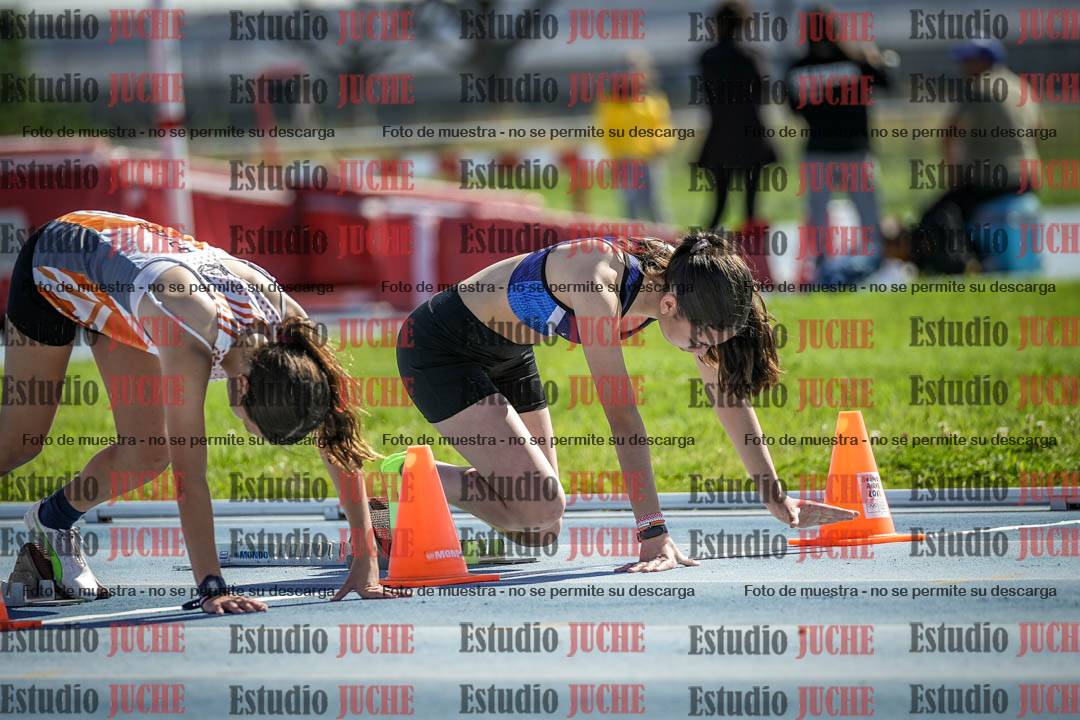 Fotos de los 80 m con vallas de mujeres