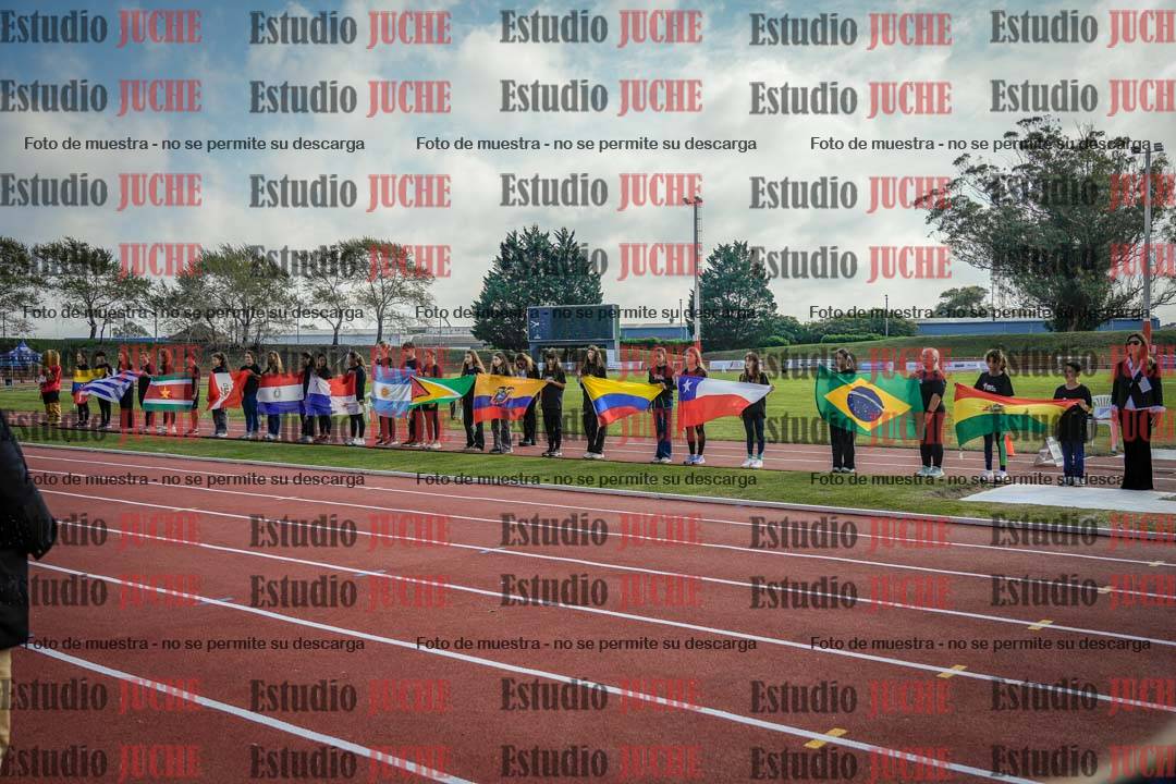 Fotos de algunos extras y podios del día 1