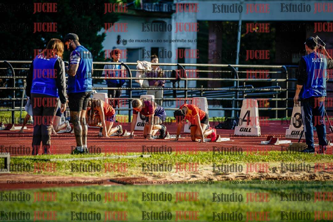 Fotos de los 100 m con vallas de mujeres - hepta 1
