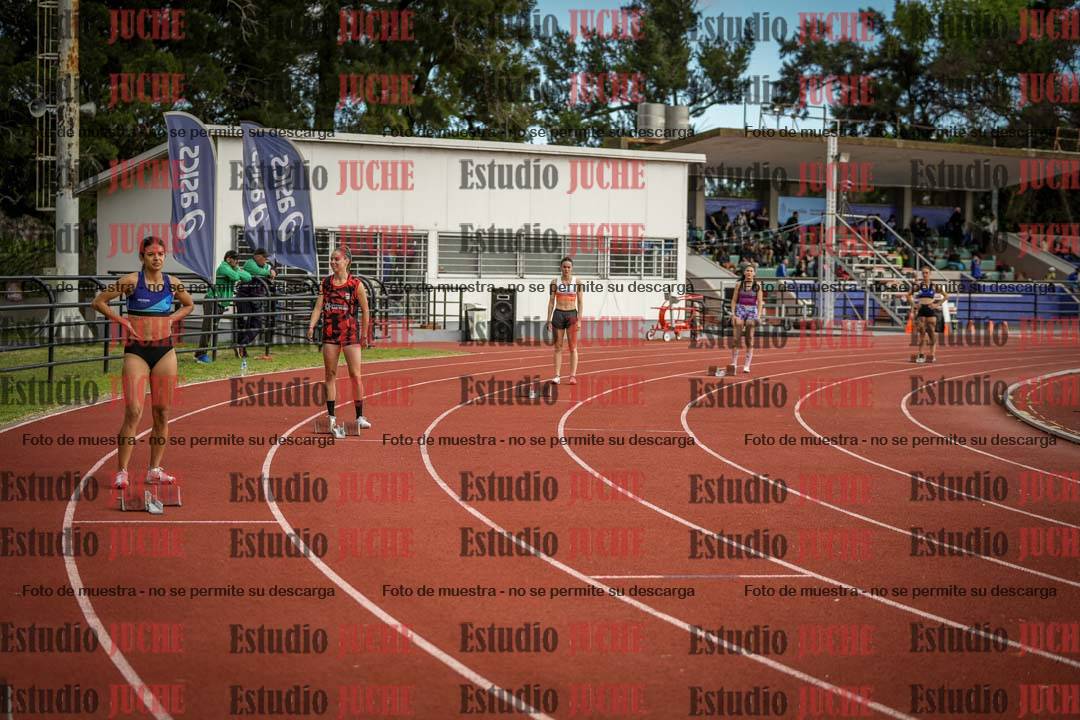 Fotos de los 400 m con vallas de mujeres