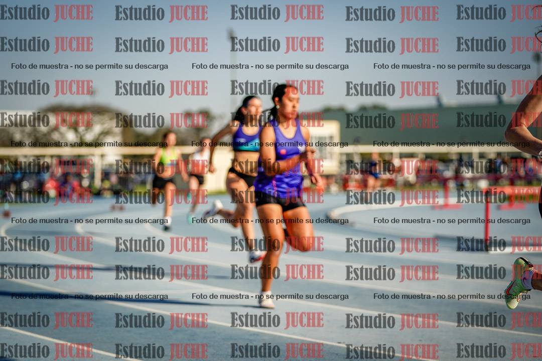 Fotos de los 400 m con vallas de mujeres