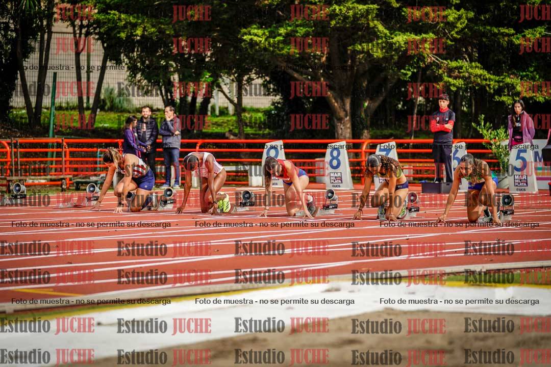 Fotos de los 100 m con vallas de mujeres