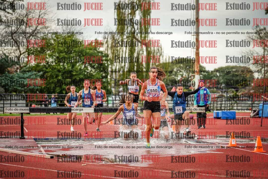 Fotos de los 2000 m con obstáculos de mujeres