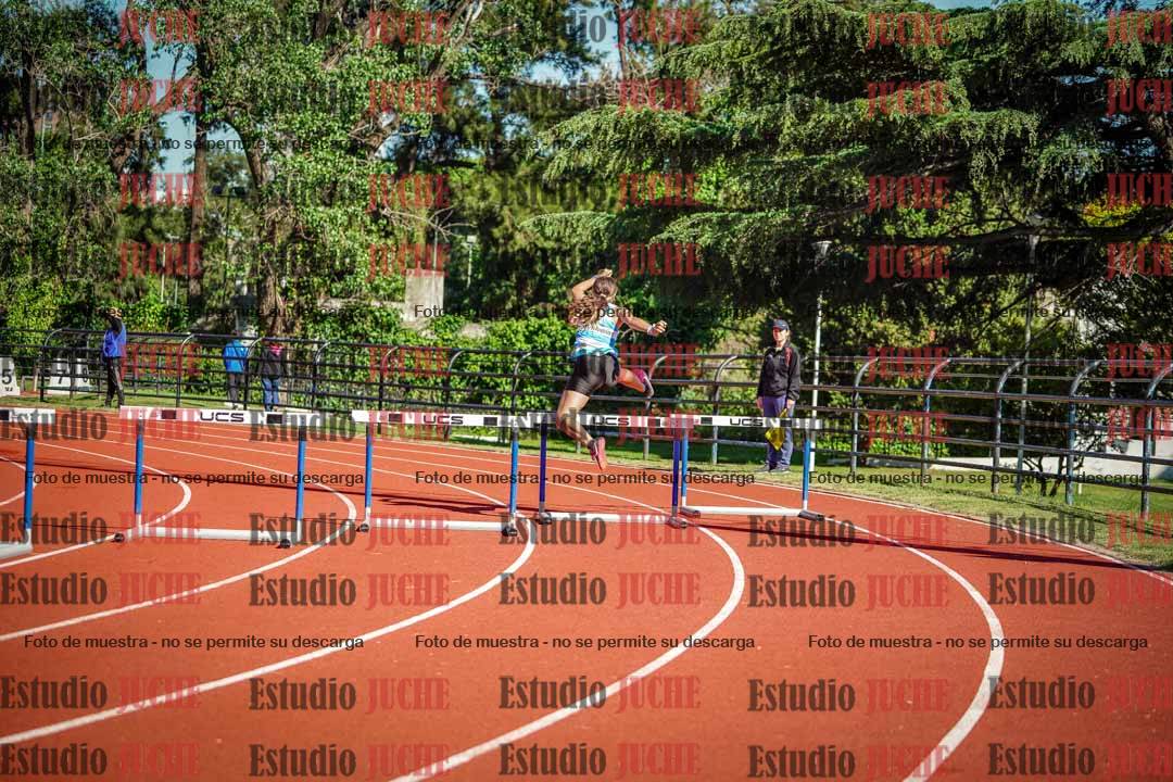 Fotos de los 295 m con vallas de mujeres