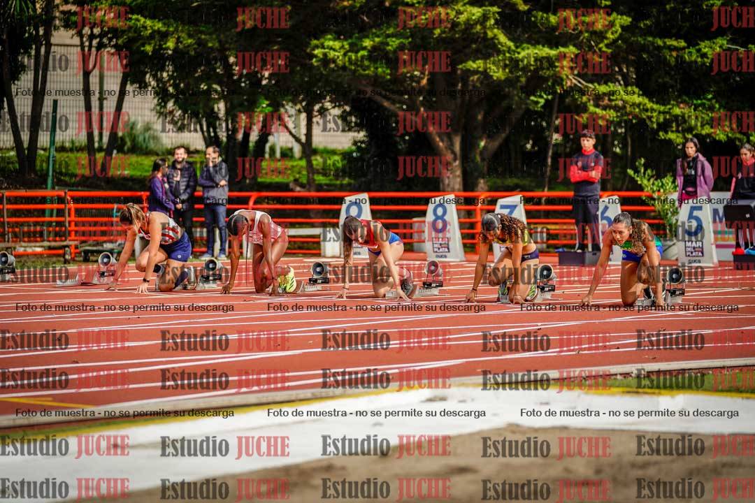 Fotos de los 100 m con vallas de mujeres