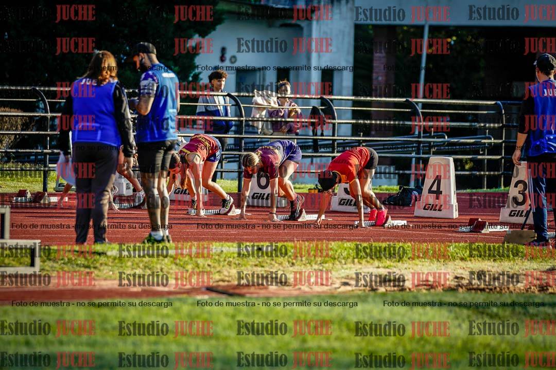 Fotos de los 100 m con vallas de mujeres - hepta 1