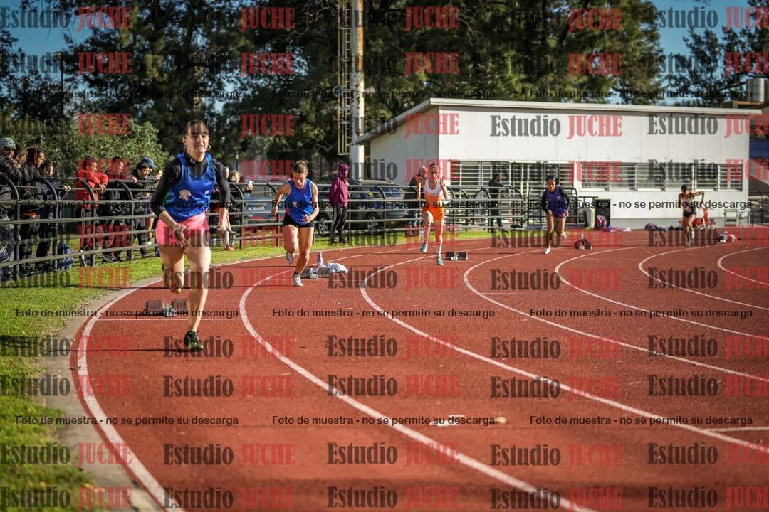 Fotos de los 400 m con vallas de mujeres