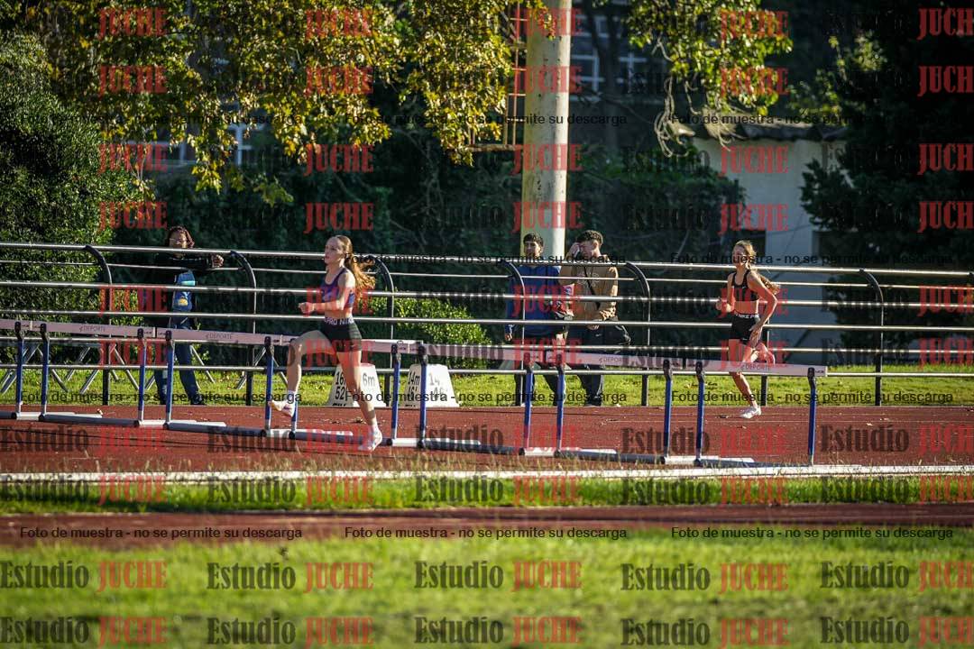 Fotos de los 295 m con vallas de mujeres