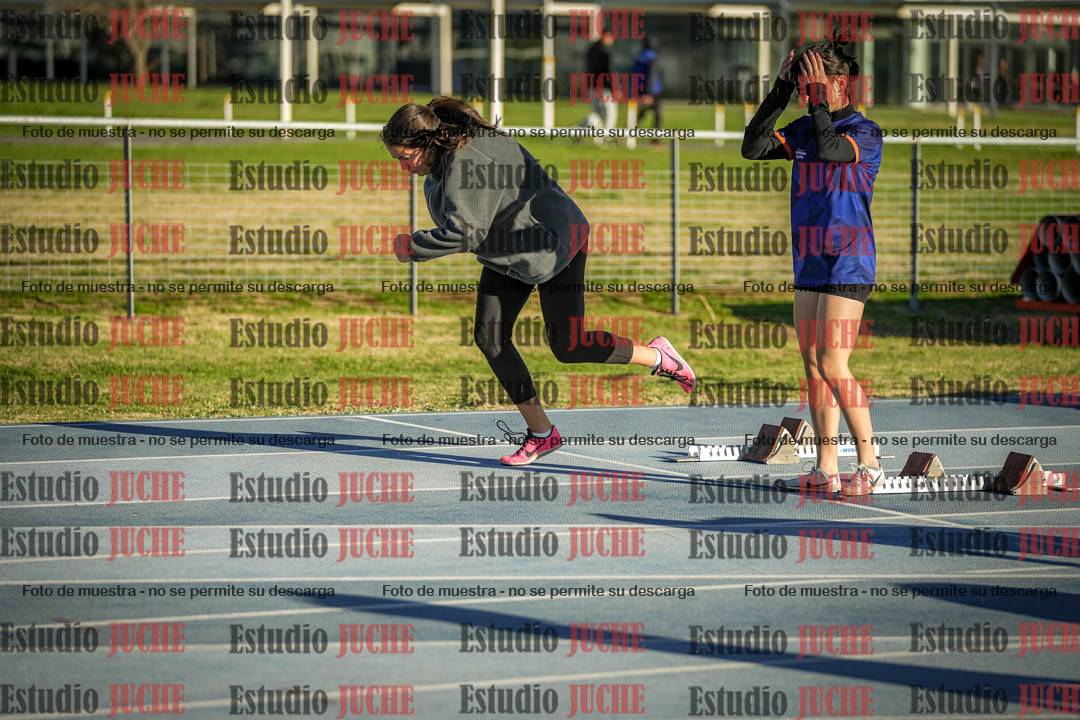 Fotos de los 100 m con vallas de mujeres