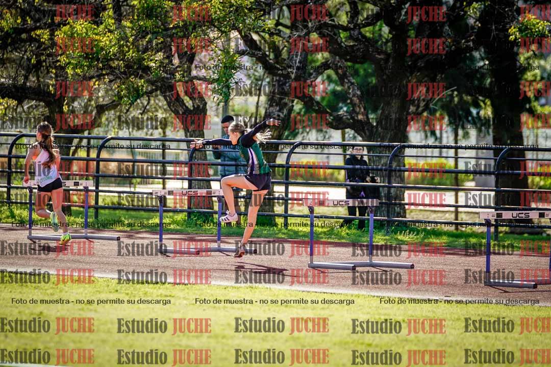 Fotos de los 295 m con vallas de mujeres