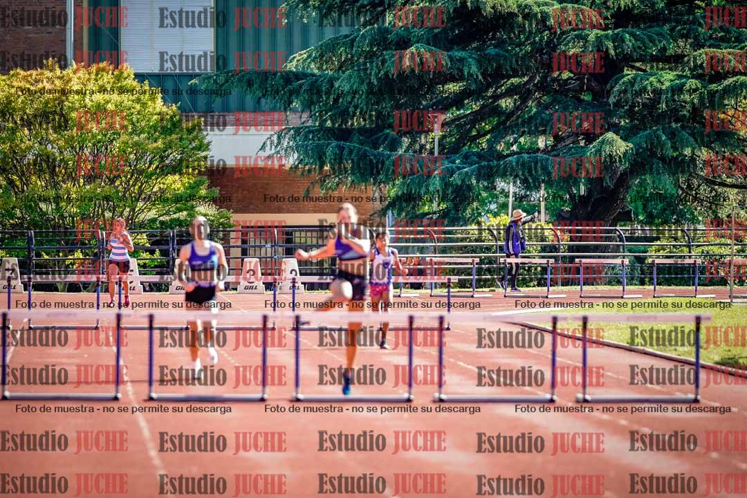 Fotos de los 295 m con vallas de mujeres