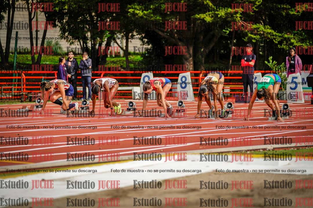 Fotos de los 100 m con vallas de mujeres