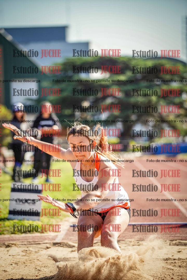 Fotos del salto en largo de mujeres - hexatlón