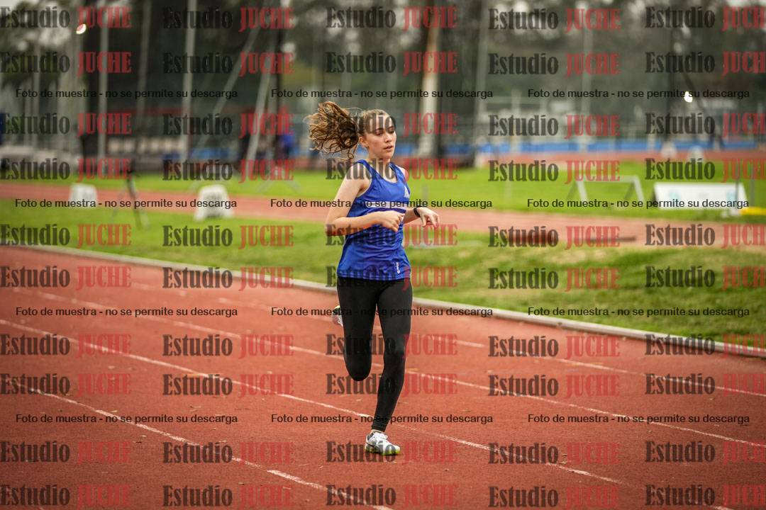 Fotos de los 295 m con vallas de mujeres - U16