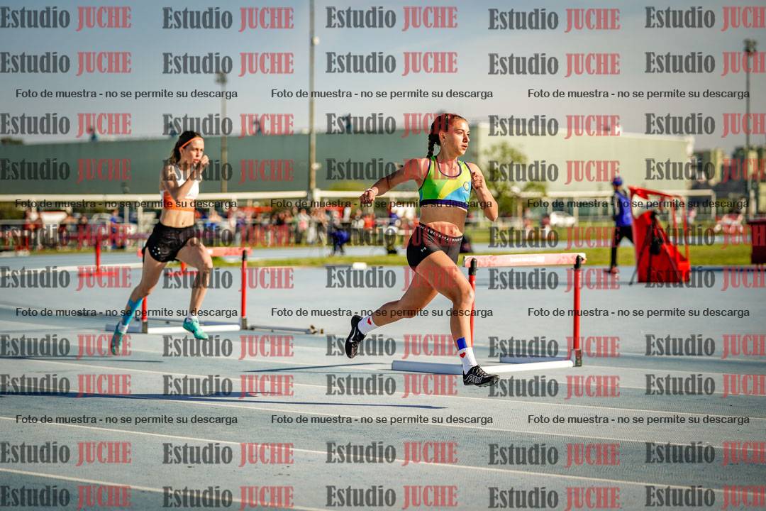 Fotos de los 400 m con vallas de mujeres