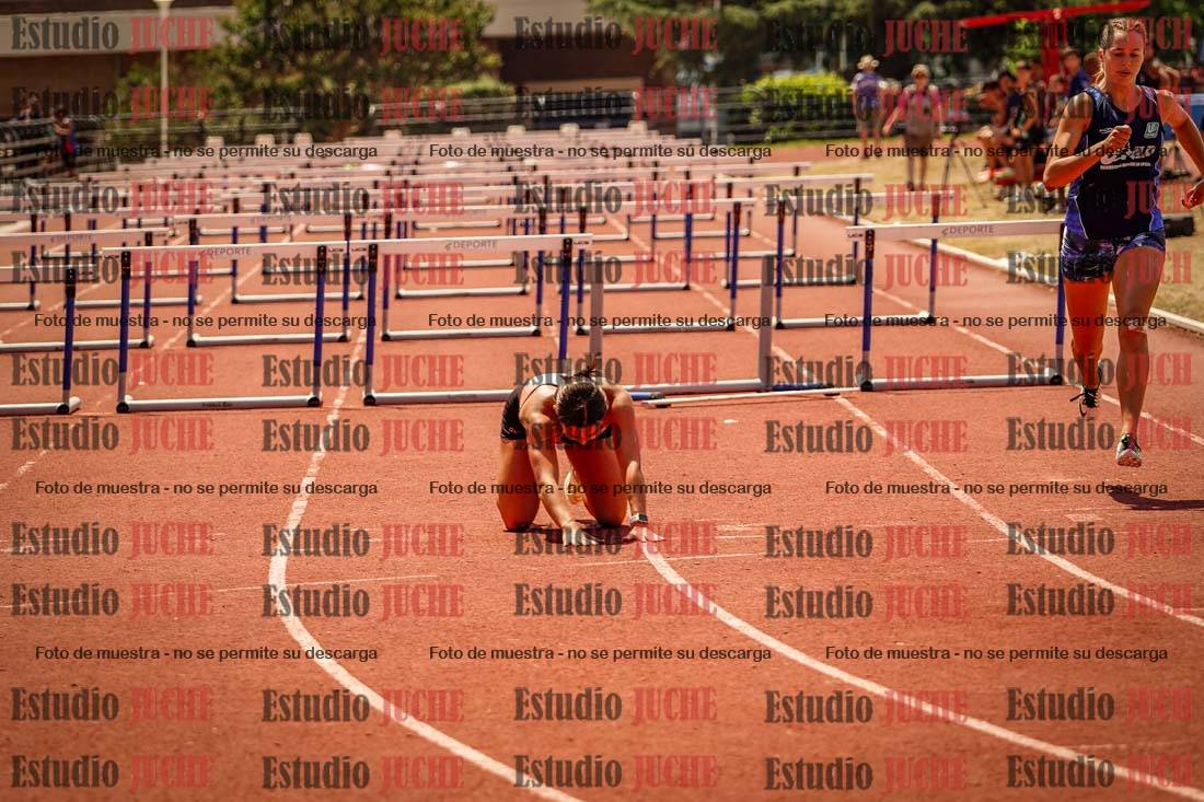 Fotos de los 100 m con vallas de mujeres