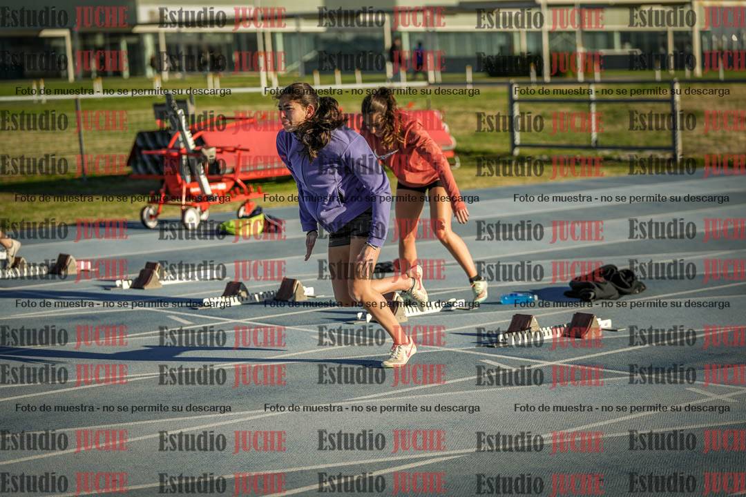 Fotos de los 100 m con vallas de mujeres