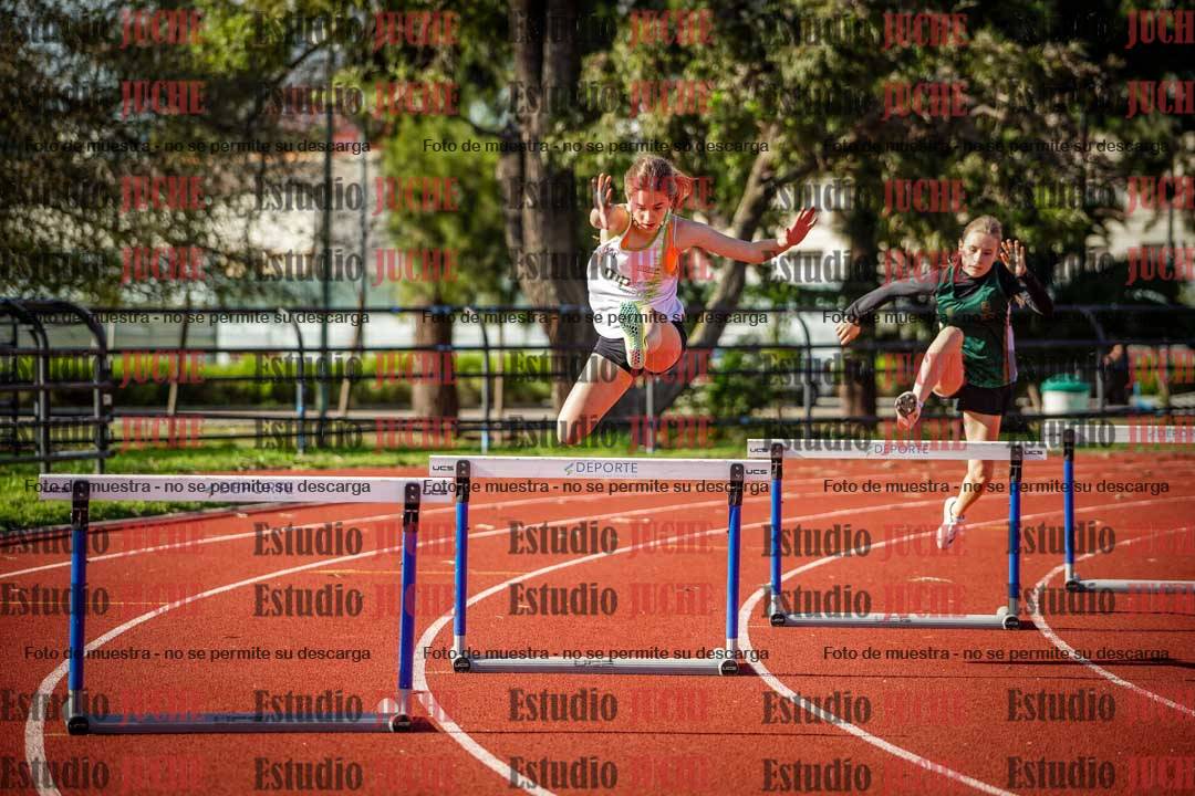 Fotos de los 295 m con vallas de mujeres