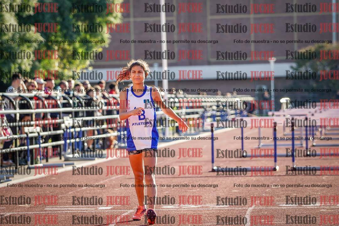 Fotos de los 80 m con vallas de mujeres - U16