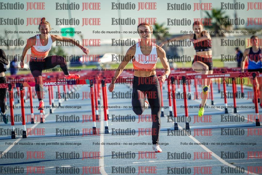 Fotos de los 100 m con vallas de mujeres