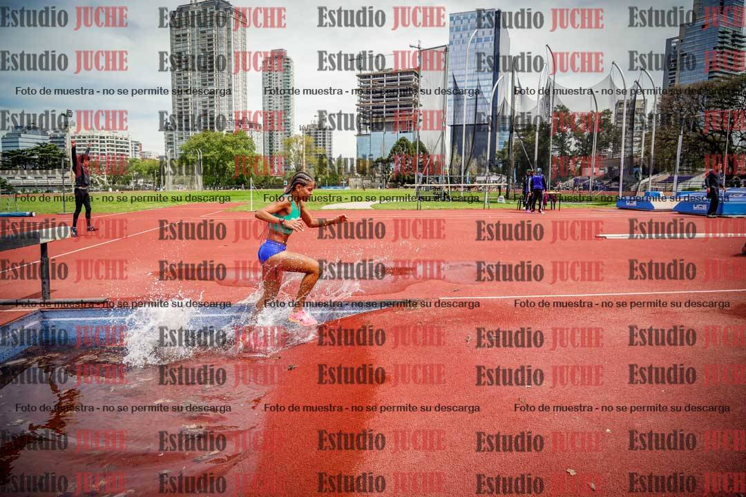 Fotos de los 2000 m con obstáculos de mujeres