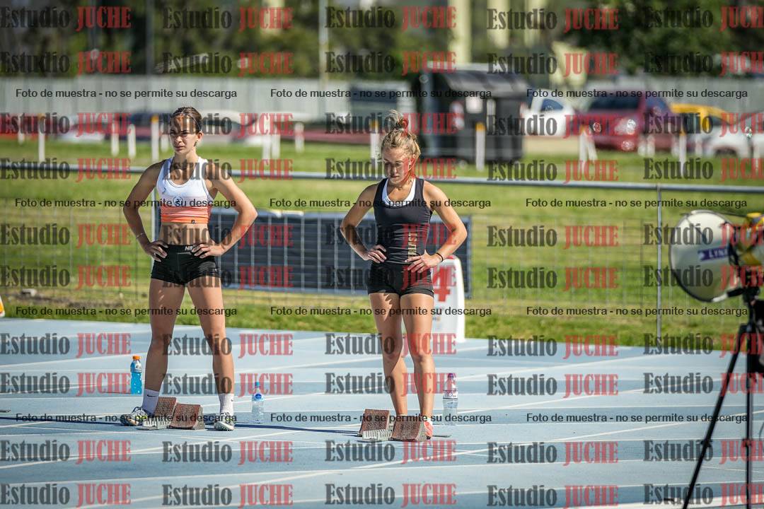 Fotos de los 100 m con vallas de mujeres
