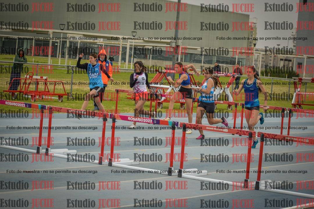 Fotos de los 80 m con vallas de mujeres