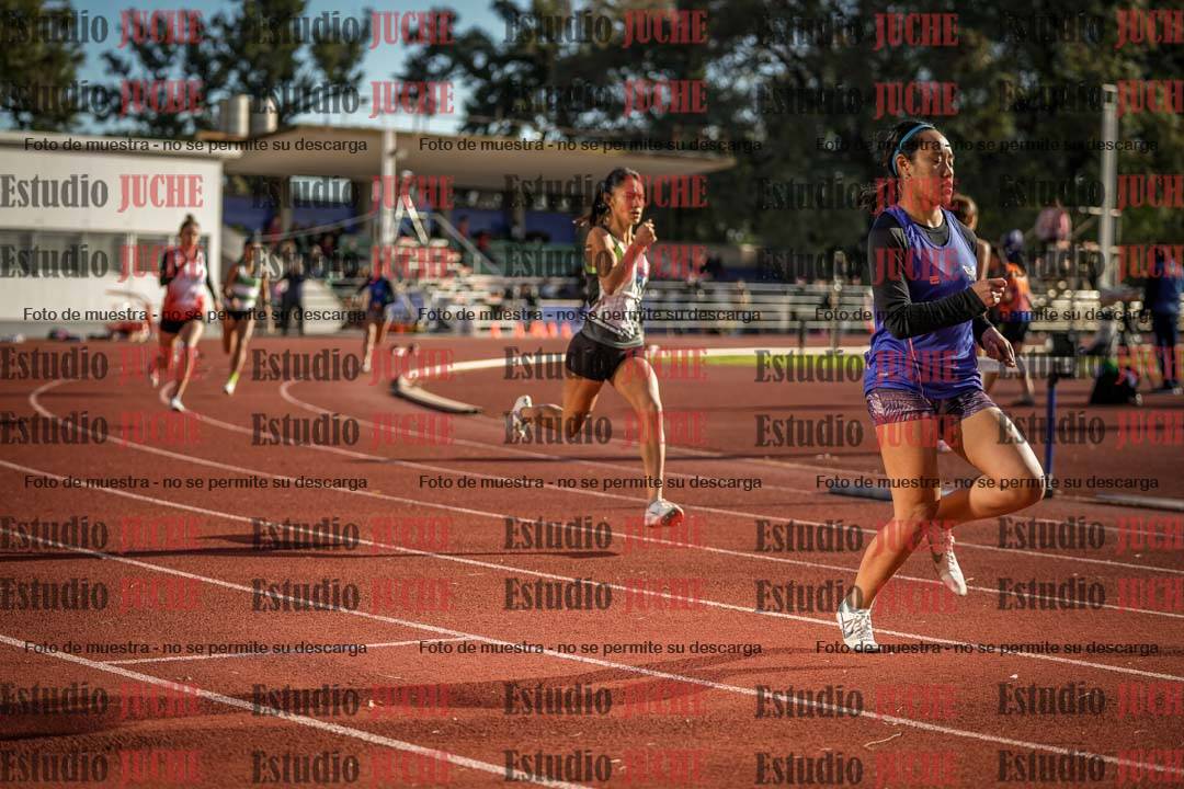 Fotos de los 400 m con vallas de mujeres