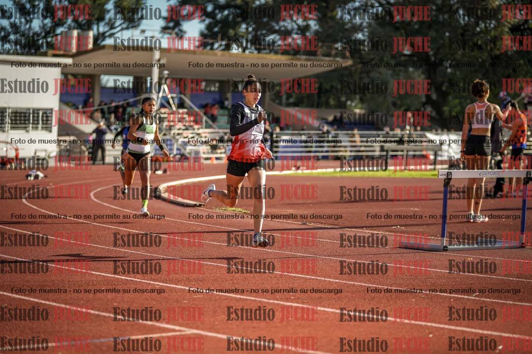 Fotos de los 400 m con vallas de mujeres