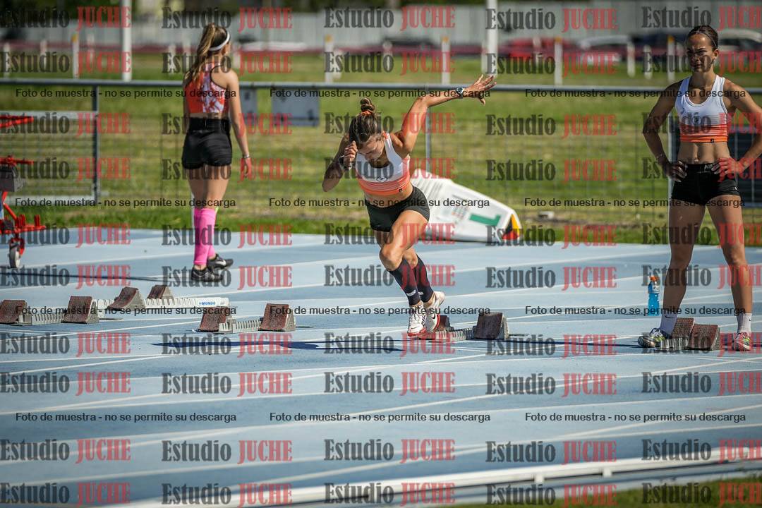Fotos de los 100 m con vallas de mujeres