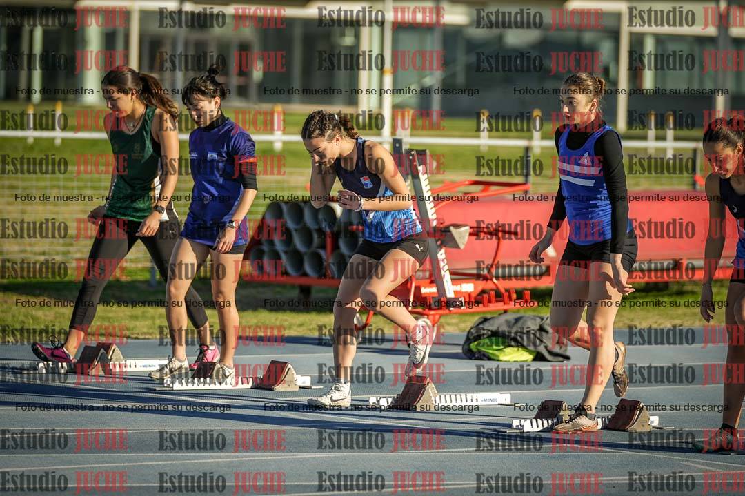 Fotos de los 100 m con vallas de mujeres