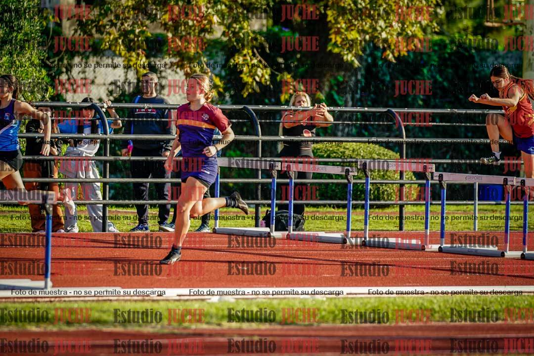 Fotos de los 100 m con vallas de mujeres - hepta 1