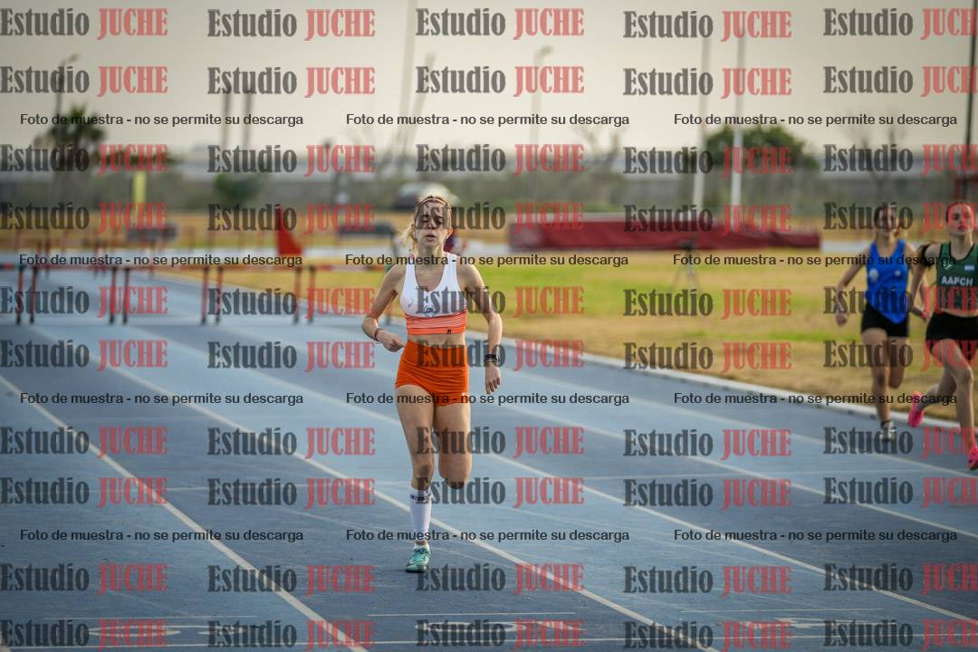 Fotos de los 400 m con vallas de mujeres