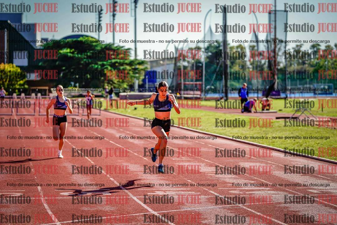 Fotos de los 295 m con vallas de mujeres