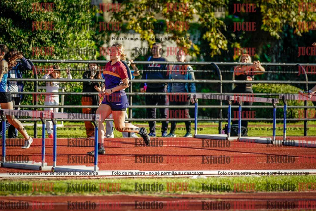 Fotos de los 100 m con vallas de mujeres - hepta 1
