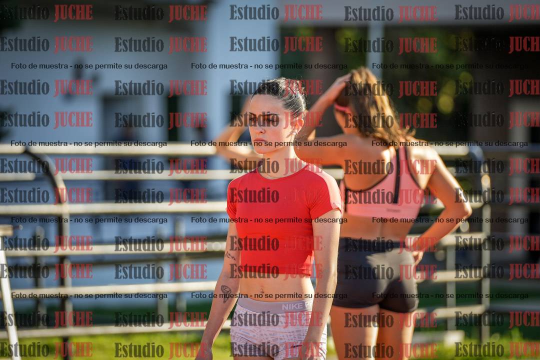 Fotos de los 100 m con vallas de mujeres