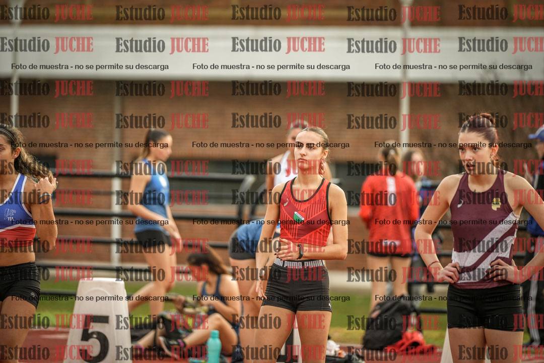 Fotos de los 100 m con vallas de mujeres