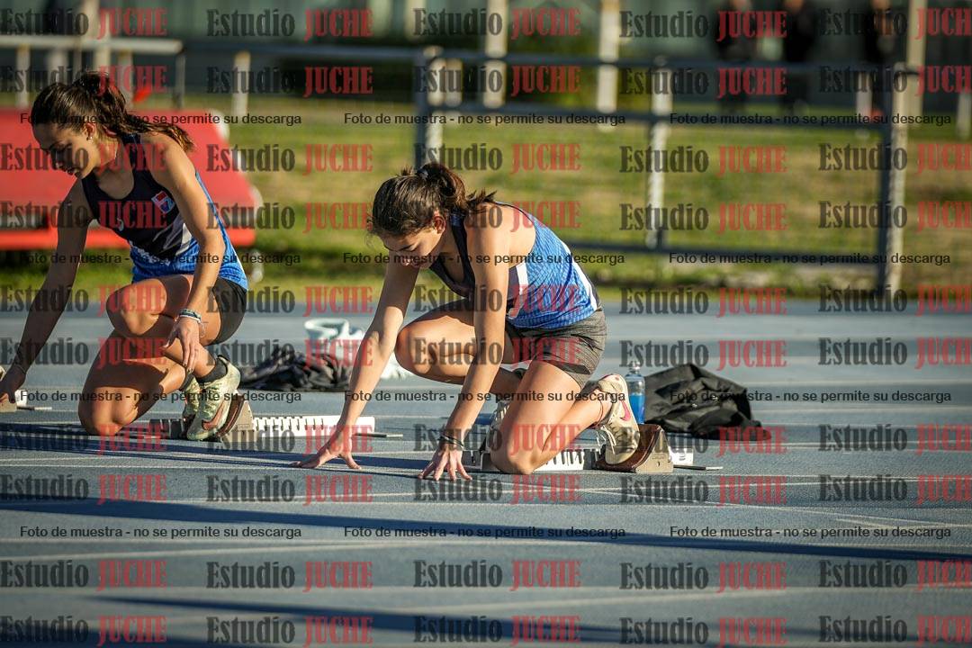 Fotos de los 100 m con vallas de mujeres