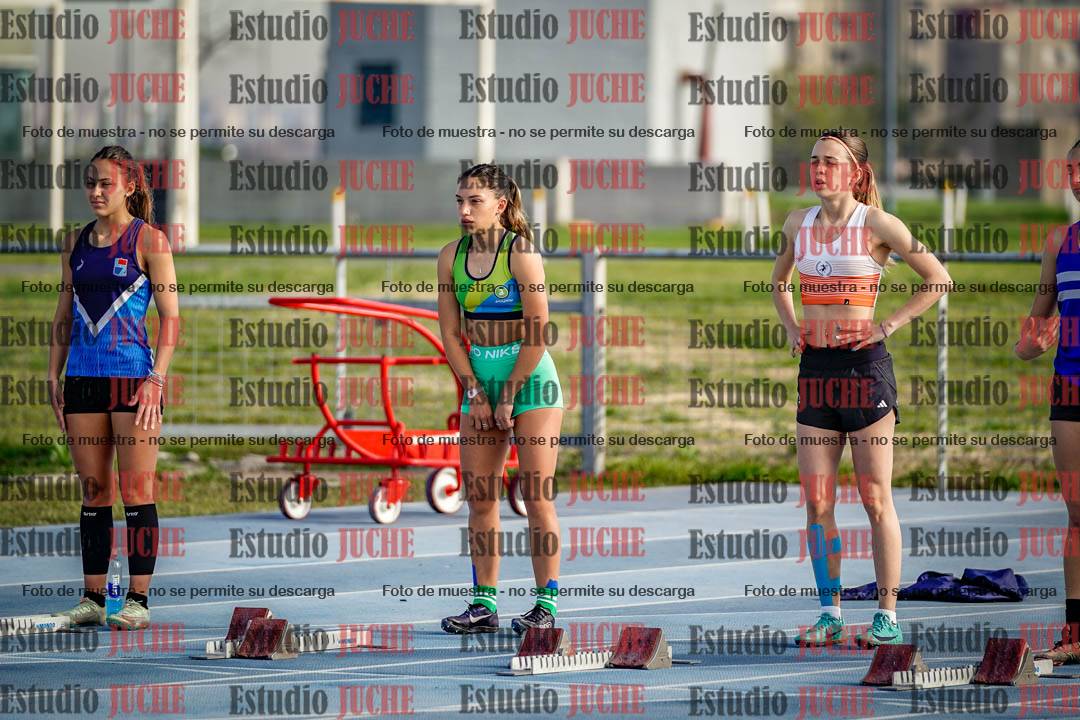 Fotos de los 100 m con vallas de mujeres
