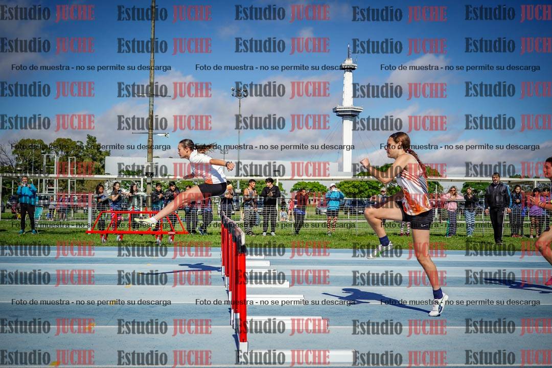 Fotos de los 80 m con vallas de mujeres