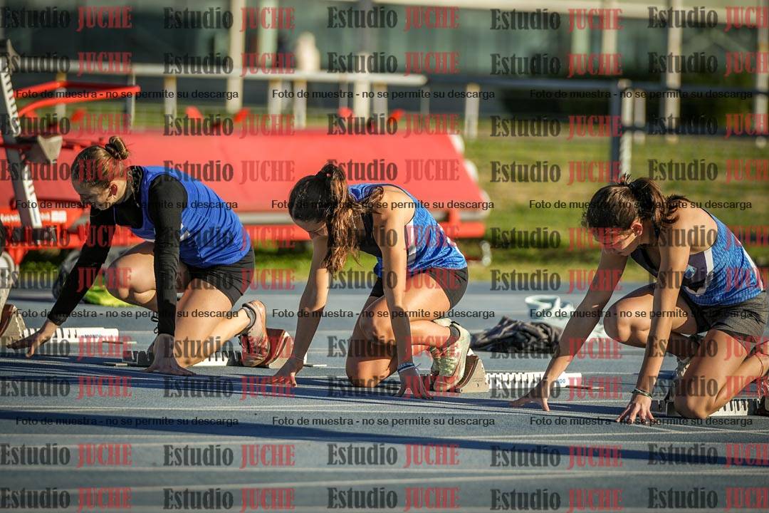 Fotos de los 100 m con vallas de mujeres