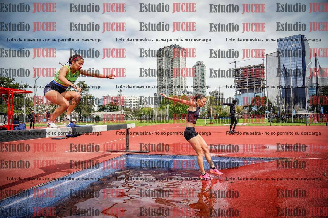 Fotos de los 2000 m con obstáculos de mujeres