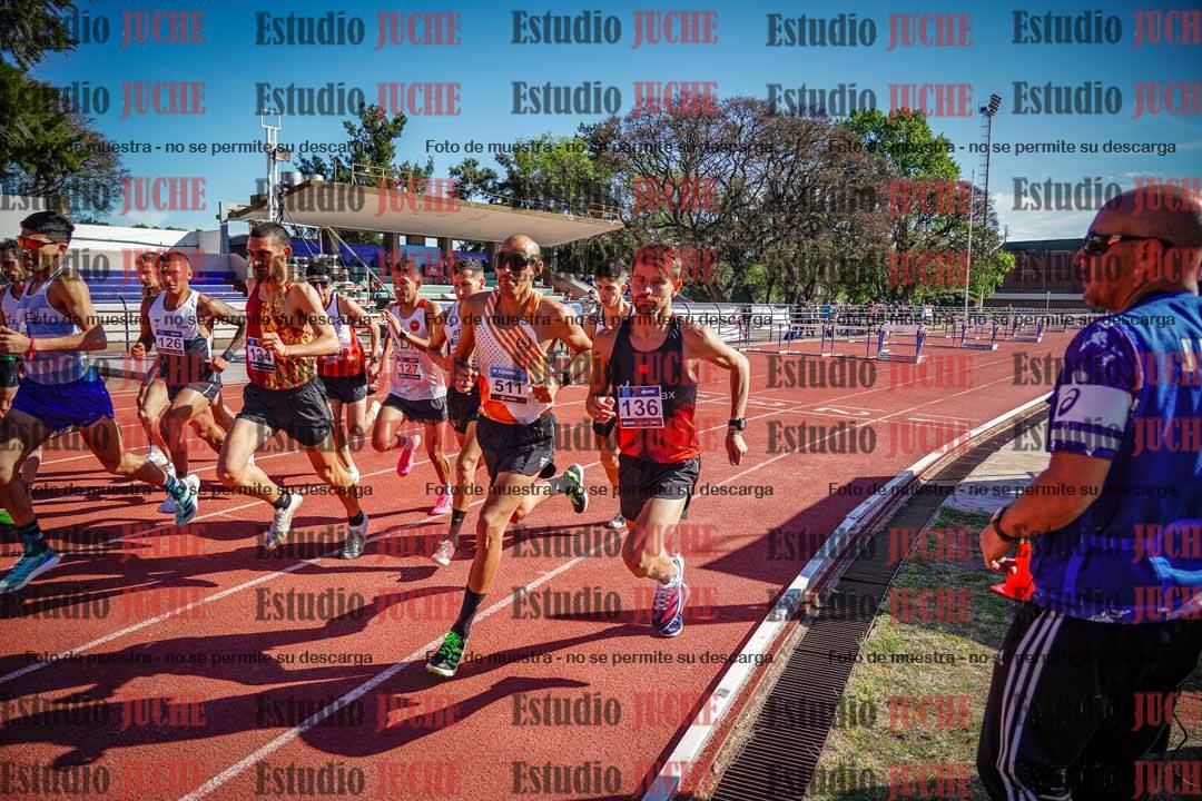 Fotos de los 10.000 m de varones - serie 1