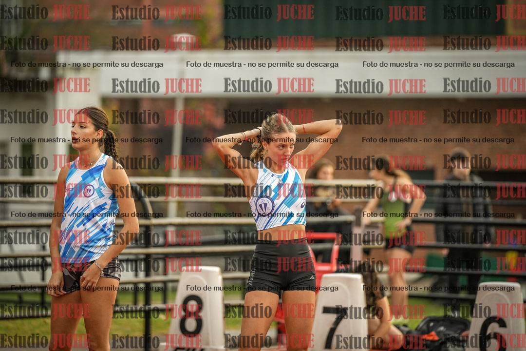 Fotos de los 100 m con vallas de mujeres
